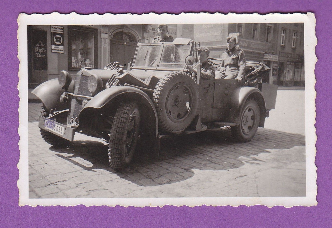 Foto 2WK Elite XX Lastwagen Kübelwagen1