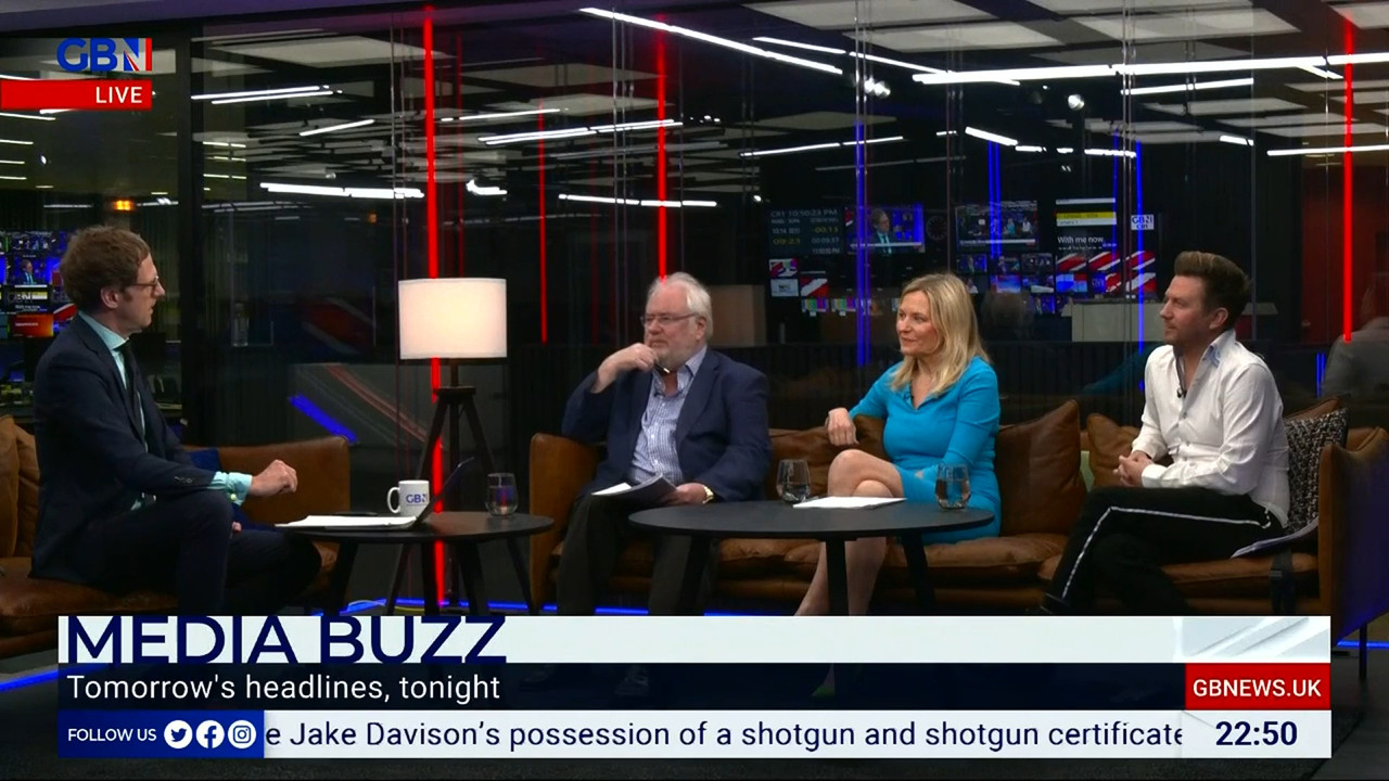 08.13 - 21.00.00 - Tonight Live with Mark Dolan. Tonight Live with Ma..._001.ts_snapshot_52.18.140
