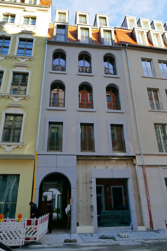 Bild: https://i.postimg.cc/QN7KDJgv/P1240739.jpg