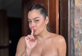 larissa riquelme