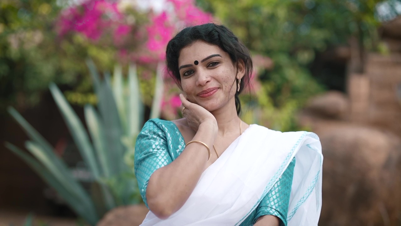 White Saree (2024) Hindi ResmiNair Short Films | 1080p | 720p | 480p | WEB-DL | Download | Watch Online