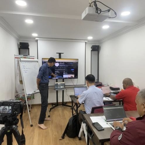 Sesi latihan UniSync Digital — bimbingan
