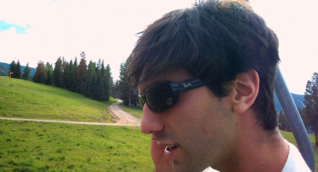 Catfish (2010) + Extras (1080p BluRay x265 HEVC 10bit AAC 5.1 English + Spanish + French r00t) [QxR]