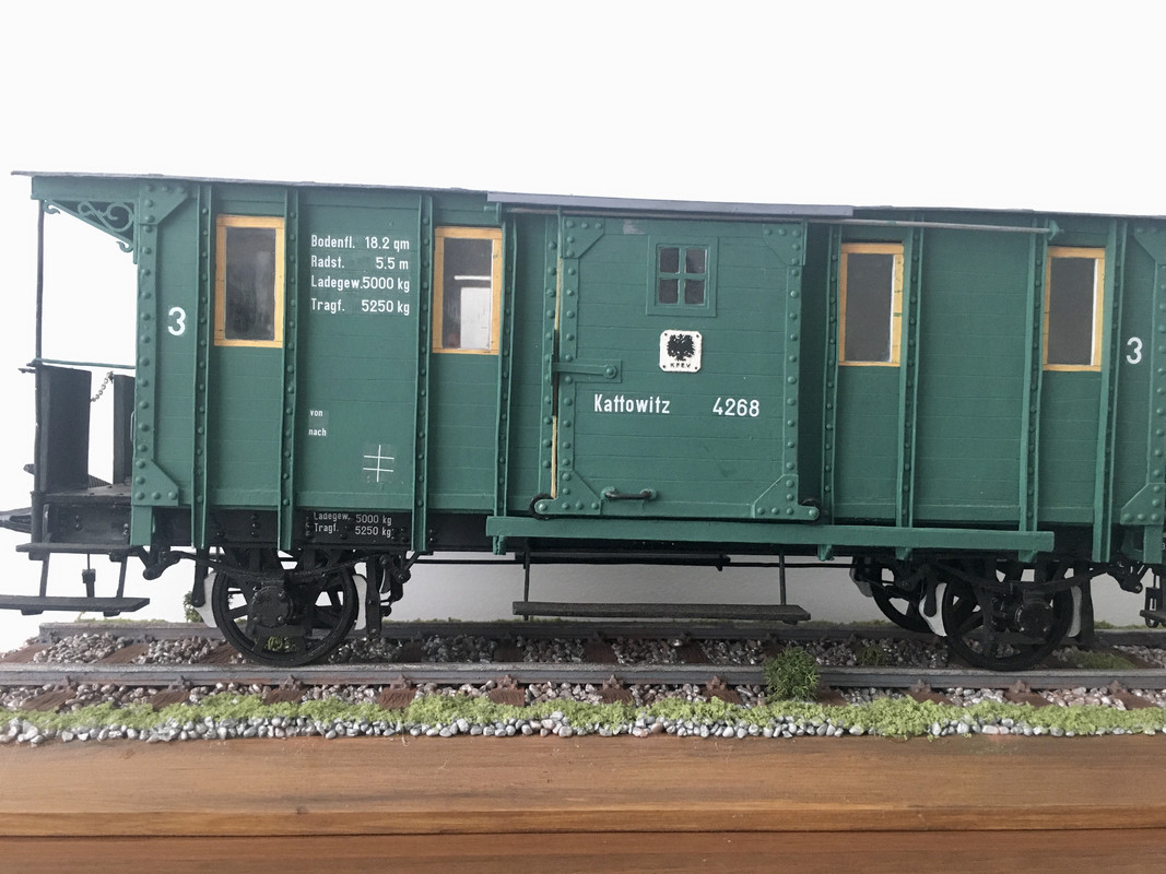 EB2AEE70-BE3C-4288-B9B0-44BCC4D53A3A