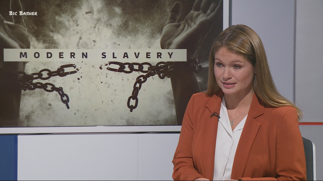 09.23 - 18.00.00 - ITV News West Country. Breaking news and current s....ts_snapshot_12.37.918