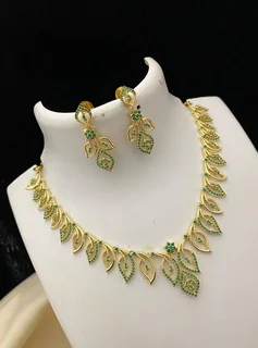 Elegant Gold Necklace