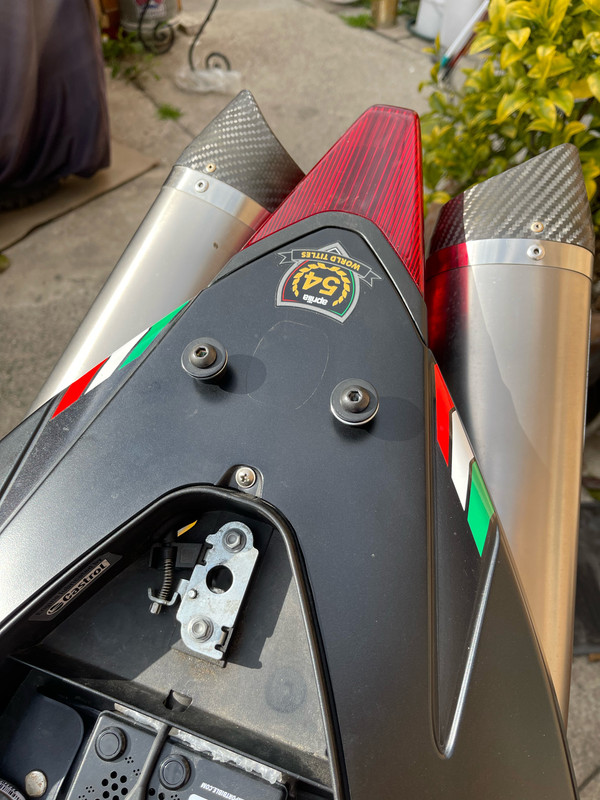 6. Clean look 1 (Installed without luggage rack)