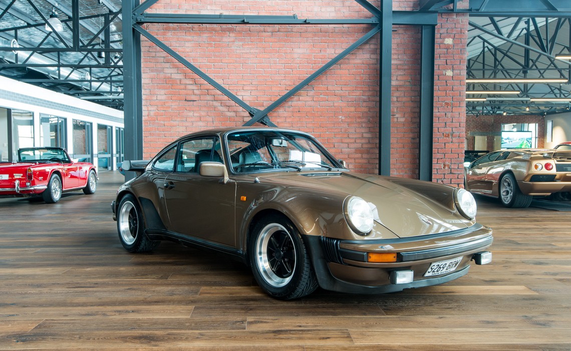 Porsche-930-Turbo-Brown-tobaccho-1-1-114