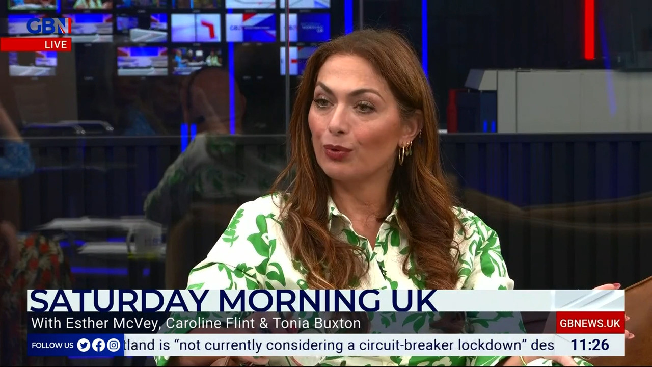08.28 - 10.00.00 - Saturday Live UK. Opinion, news and a bit of fun o..._001.ts_snapshot_28.32.545