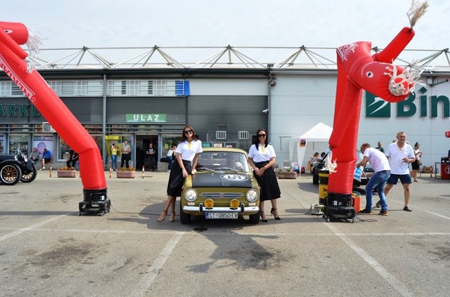 FIAT 850 Special - Page 2 PkcMuFh