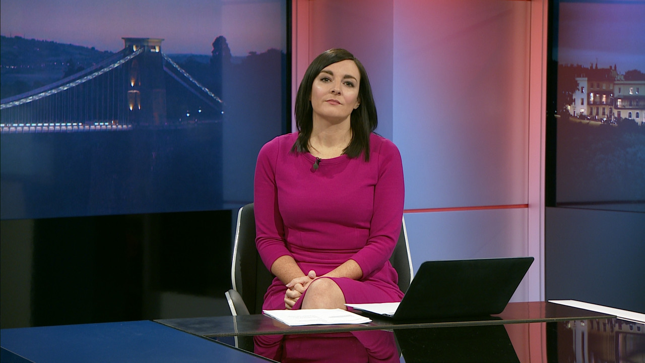 01.10 - 17.45.00 - ITV News West Country. News for Devon, Cornwall, S....ts_snapshot_15.53.932
