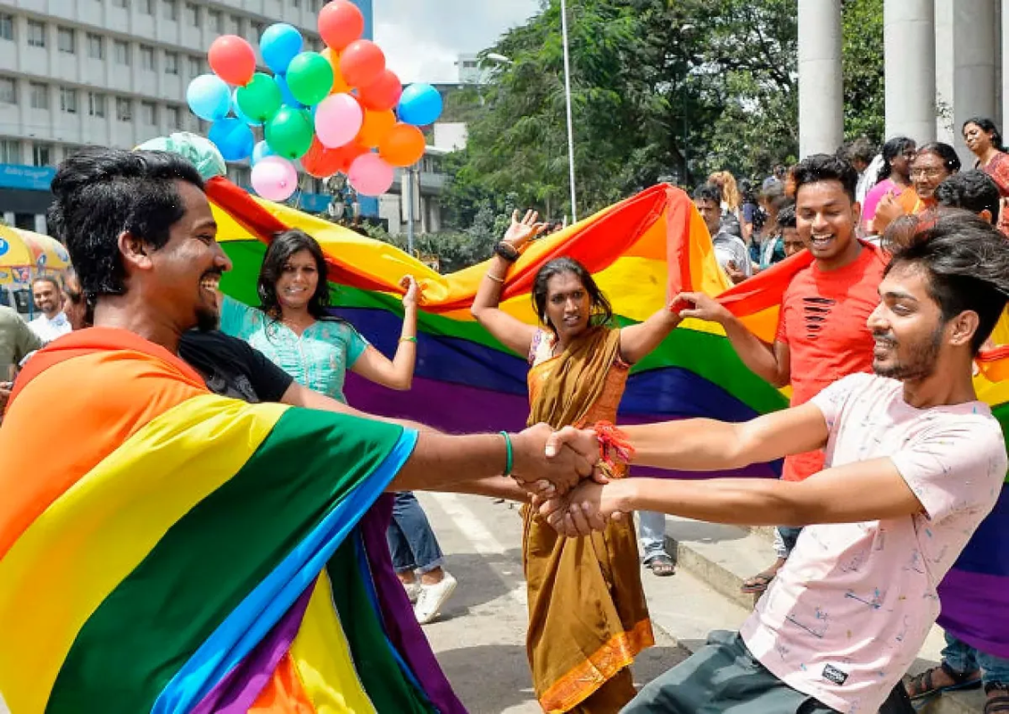 India se opone a reconocer legalidad del matrimonio homosexual