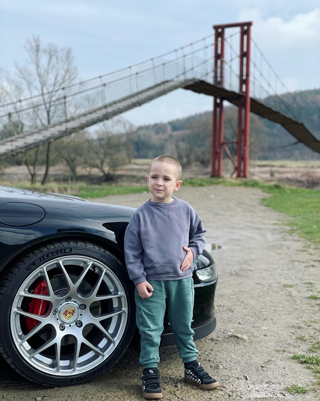 0C11C803-947D-4C9B-80A5-FF3DAB983543