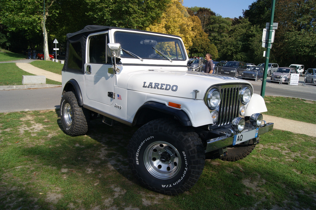 CJ7 LAREDO 1982 N°2 — Postimages