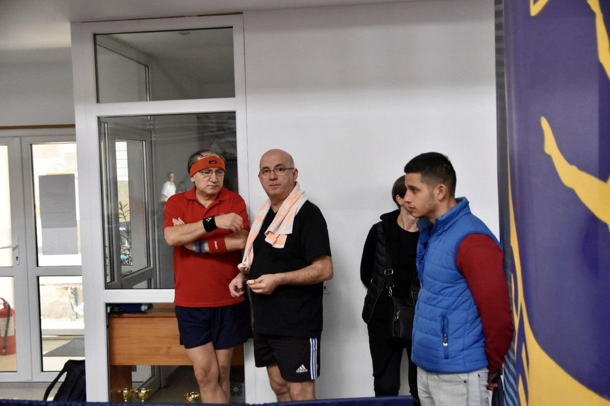 27527245-EAFA-4AC3-A290-ABA59CE3C210