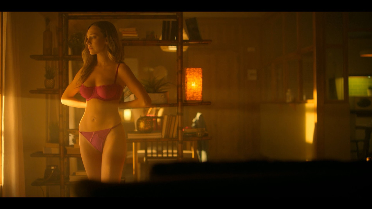 Elite.Short.Stories.Carla.Samuel.S01.1080p.NF.mkv_snapshot_07.19_[2021.08.31_13.21.37]