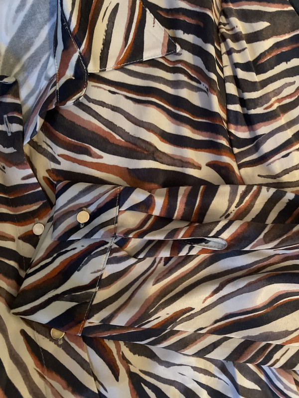 200C165C-4ABB-459D-ADA6-F139568EEE7B