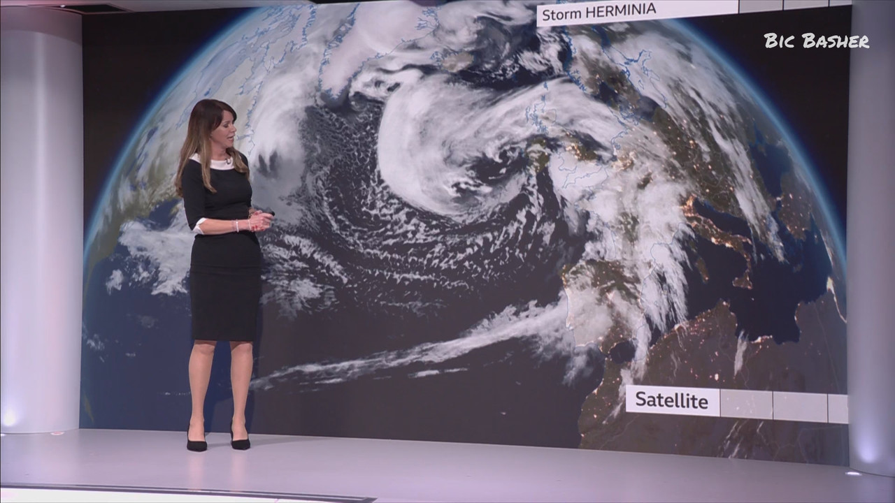 BBC News and Weather_20250126_22002225.ts_snapshot_24.40.109