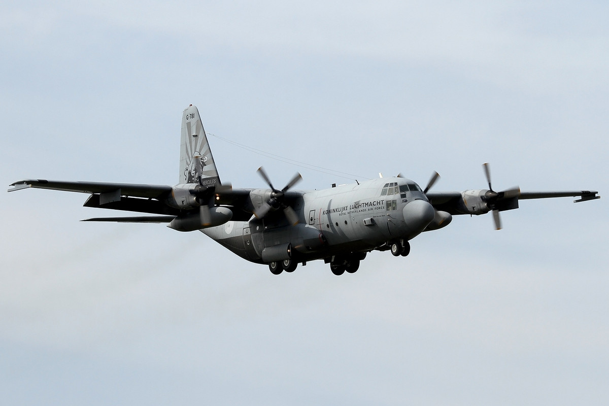 050_C-130H_KLu_G-781_336 sq
