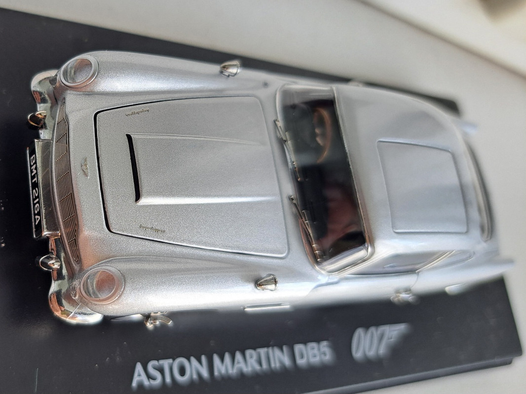 REVIEW: Aston Martin DB5 007 - Xiaoguang Model in 1:43 scale