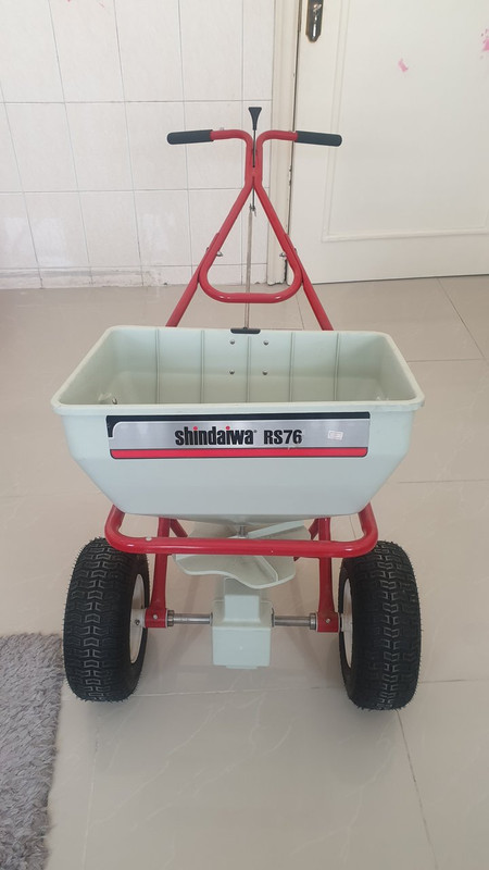 Custom SprayHawk using Shindaiwa rs76 Spreader | Lawn Care Forum