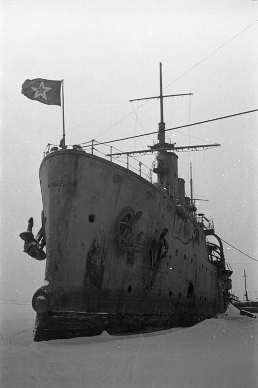 4734610.jpg в Ораниенбаумском порту.1944