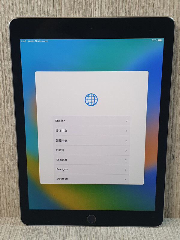 QSC MP-A40V amplifier - Grade C - image