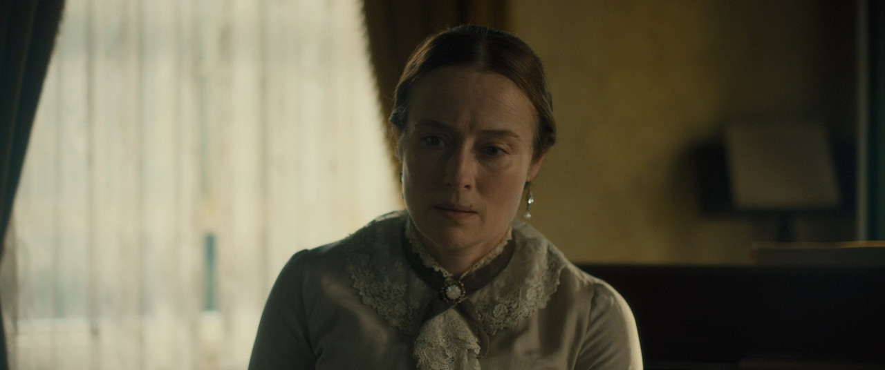 A Quiet Passion 2016 (1080p x265 10bit Tigole).m