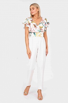 Брюки с защипами