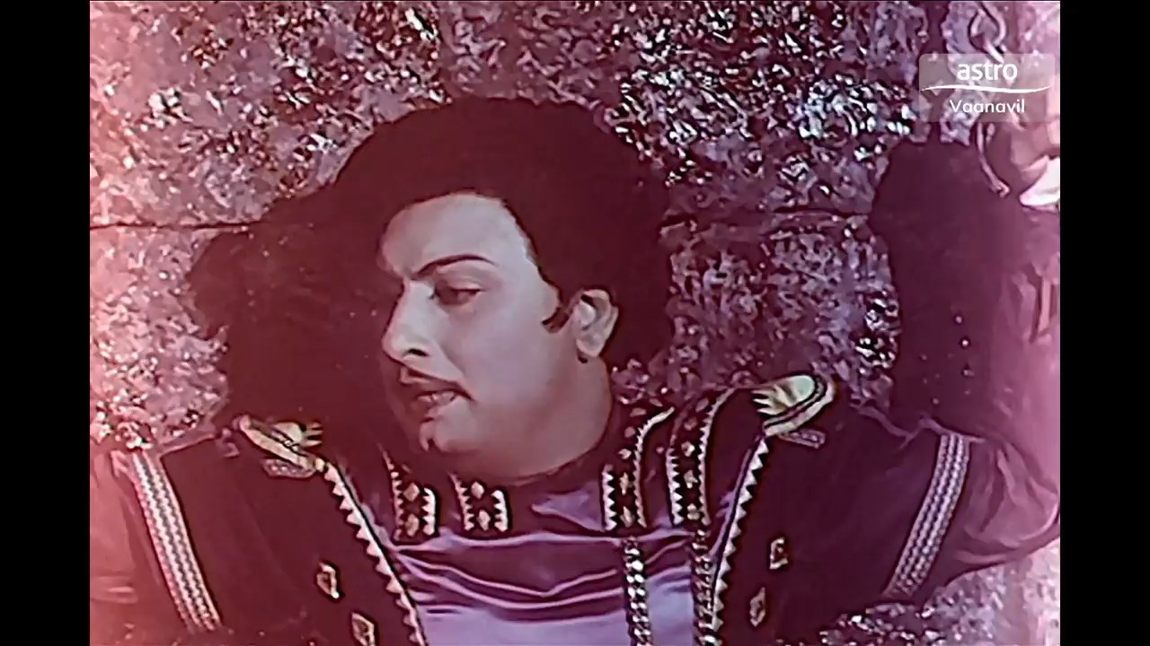 Nadodi Mannan 1958 HDTv [Tamil] 480p, 720p Screenshot