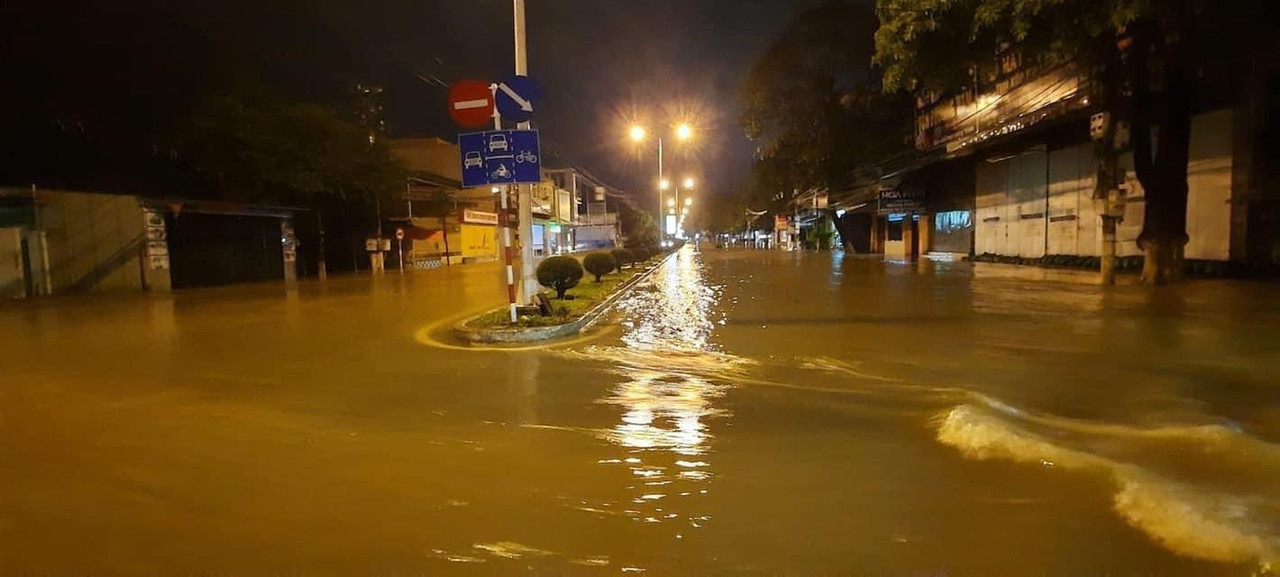 2078AA24-A9C4-436B-A0F1-DE8F22017B32