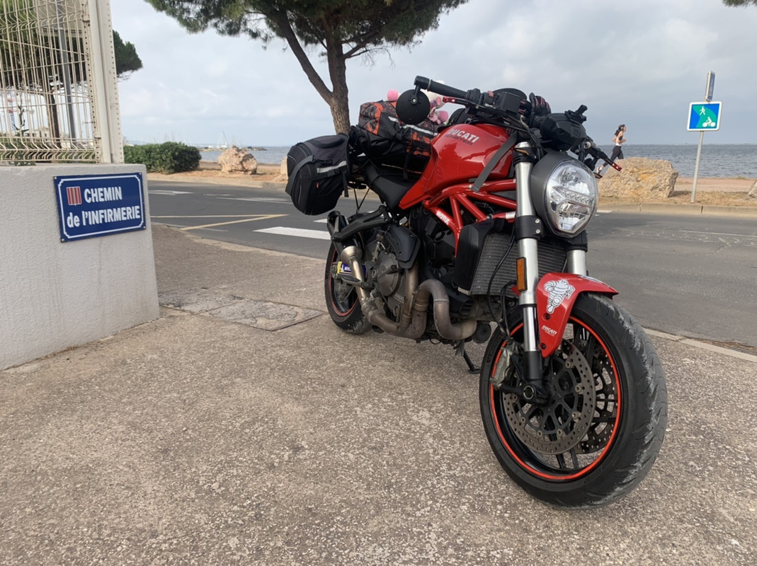 06FA5E5C-0F34-4B98-BF88-F48BE0CAC391