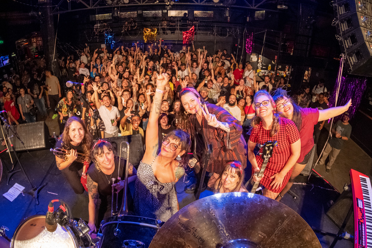 MagaRude.Foto_por_Felipe_Manorov_(2)_2023-03-14-19-36-0