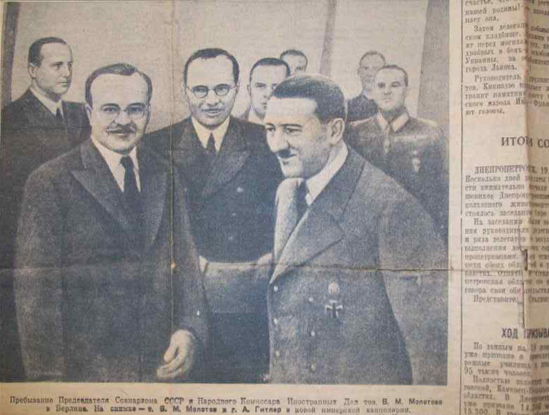 Molotov_and_AH_1940