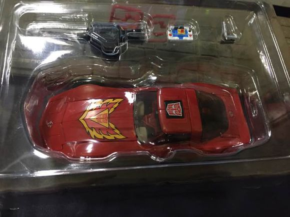 MP-Roadrage-In-hand-03