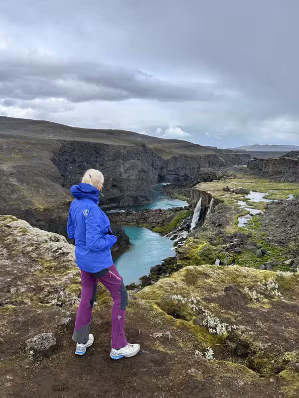 2º VIAJE A LA TIERRA DEL HIELO Y FUEGO DE 21 DIAS (en construcción) - Blogs de Islandia - 28/06/2025 Rumbo a Landmannalaugar con aguadilla incluida. (10)