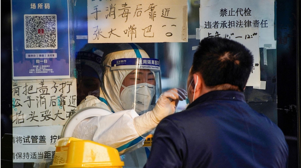 Half of passengers on China flight to Italy have COVID - as US becomes fifth country to tighten restrictions on Chinese travellers Screenshot-8037