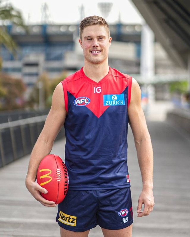 FF667CB3-6EC7-406D-A6EE-05D06C40510F