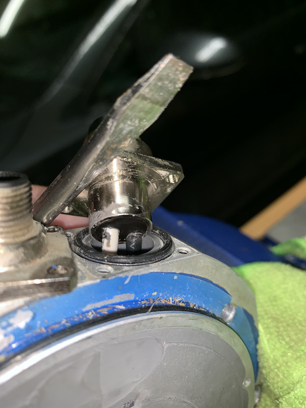 8CC1B824-8488-4A9F-A87D-382F3FC9A604