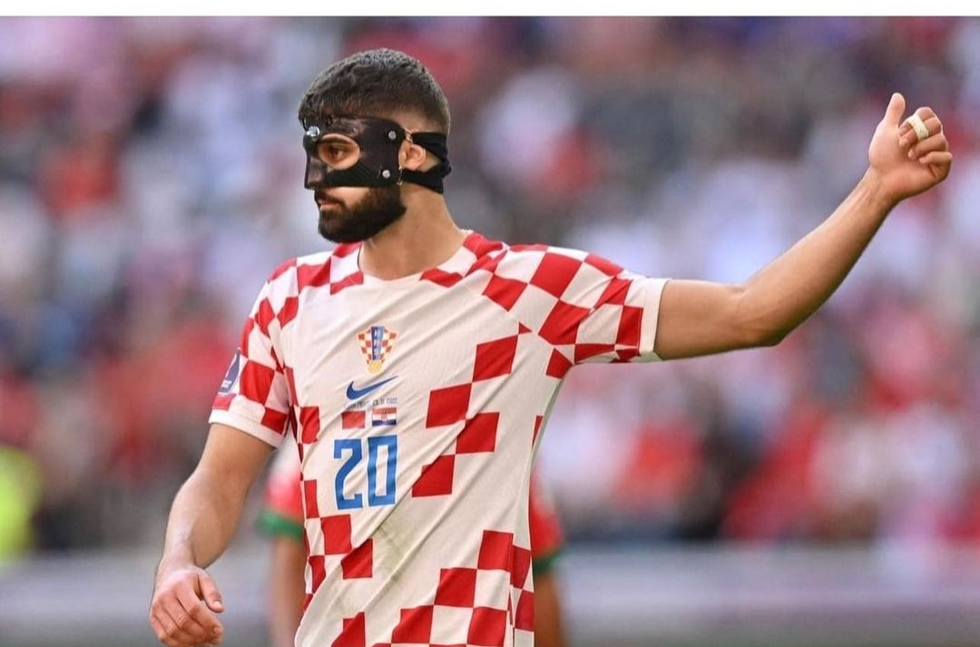 Screenshot_20221213-215138_Instagram