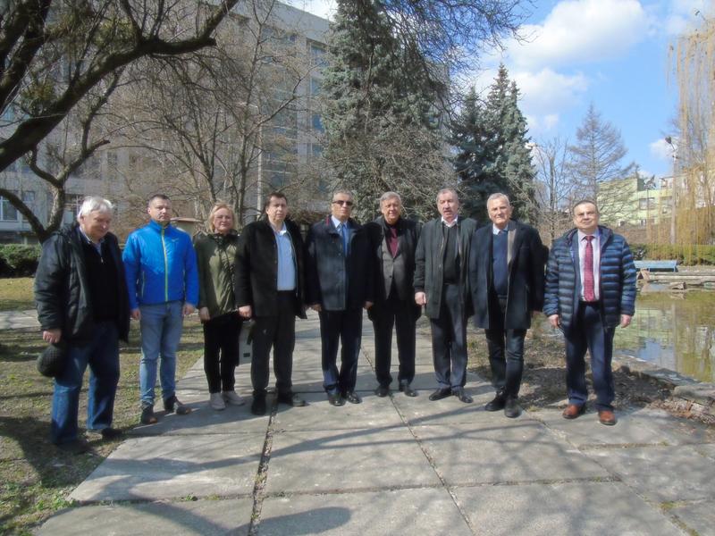 ������� ���� ���