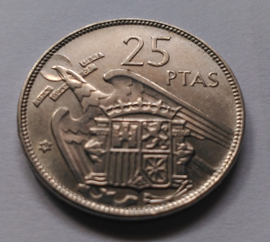 25 pesetas 1957 (*61). Estado Español IMG-20181129-163915