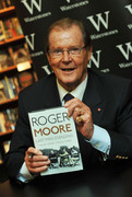 roger-moore-b30