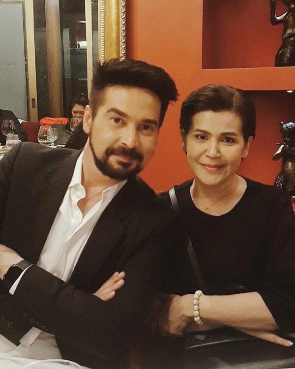 f2799e47-fb3f-42c5-8aeb-355aa70406fe