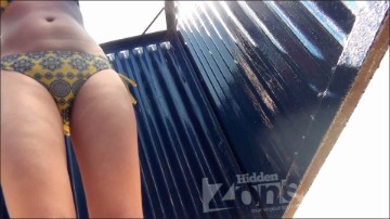 [Image: Voyeur35095143806.jpg]