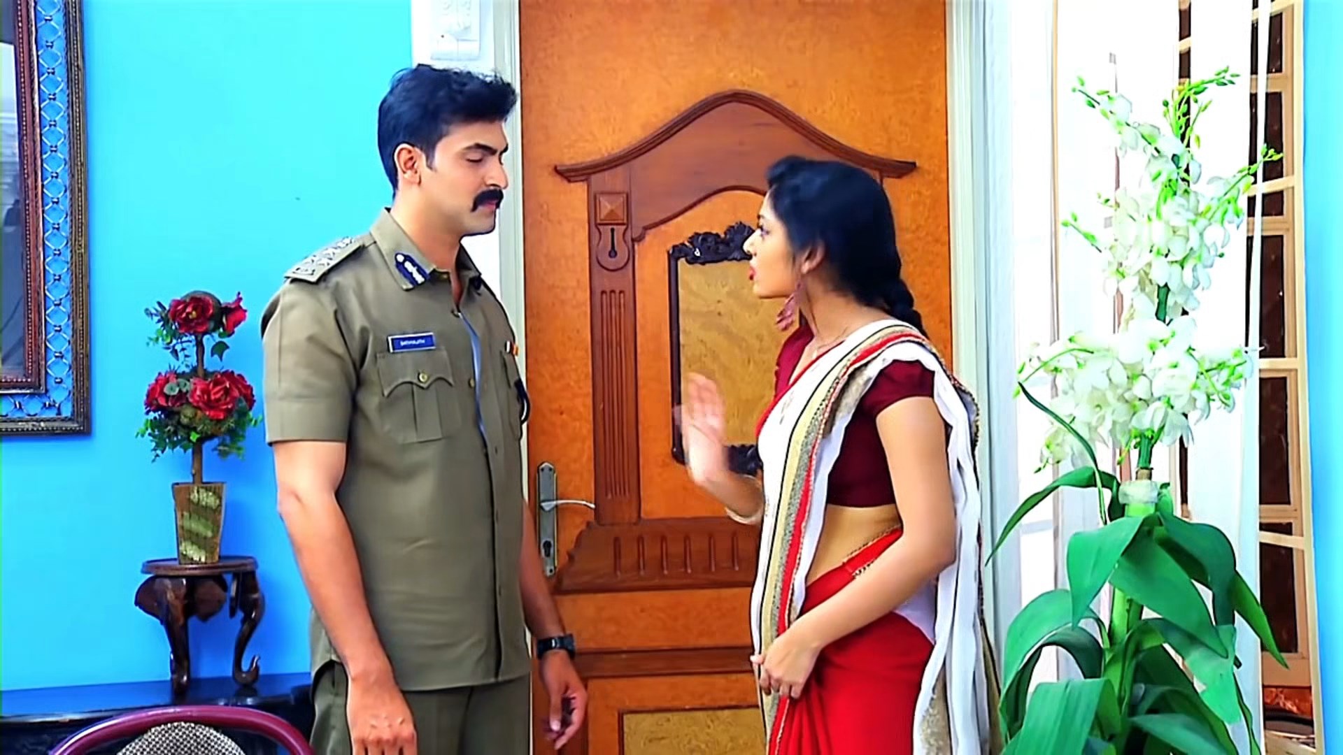 Avanthika mohan navel