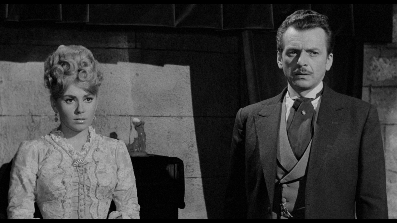 vlcsnap-2022-12-13-23h46m36s890