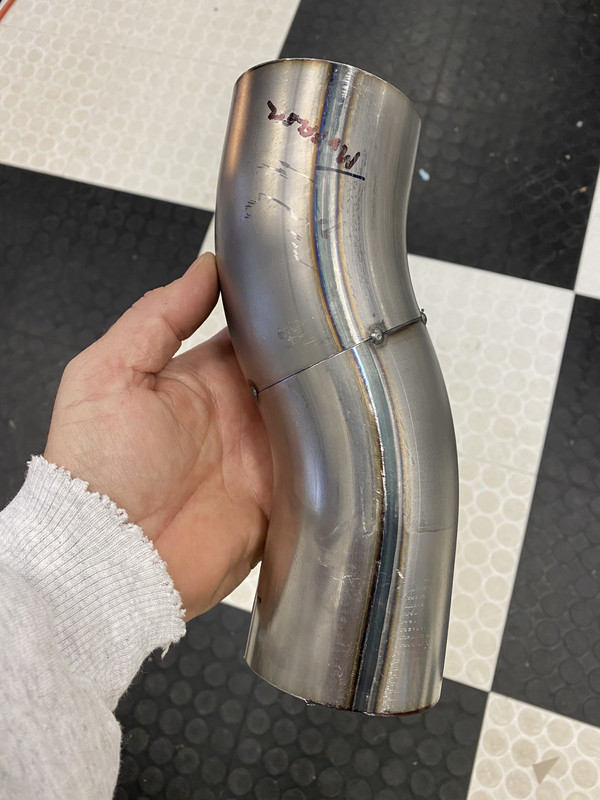 1956E217-92B0-49B1-A62A-2674401A7BDA