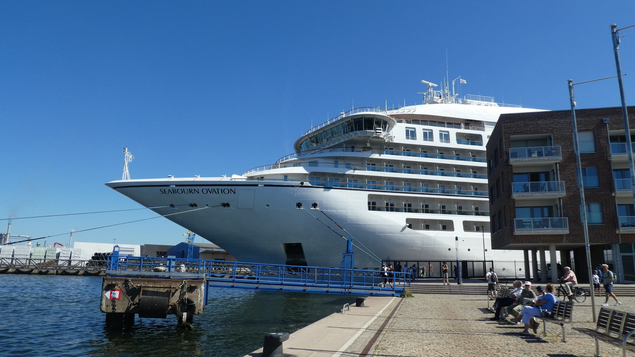 P1210700 (1940x1090)