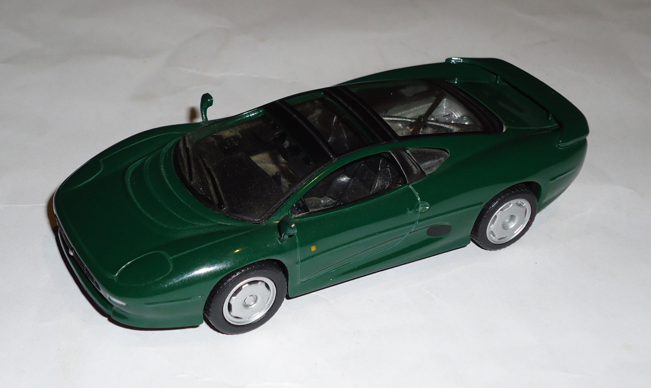 Jaguar-XJ220 (1993)